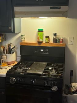 GE Stove with Comal