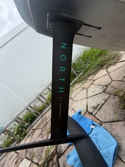 North Sonar carbon hydro foil setup
