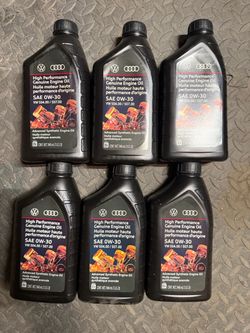 VW Audi 0W-30 Genuine Engine Oil 6 Quarts