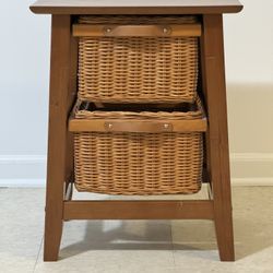 1 Night Stand Storage Baskets 