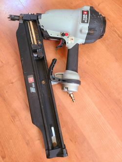 ~HEAVY-DUTY PNUEMATIC 21" FRAMING NAILER IN GREAT WORKING CONDITION~