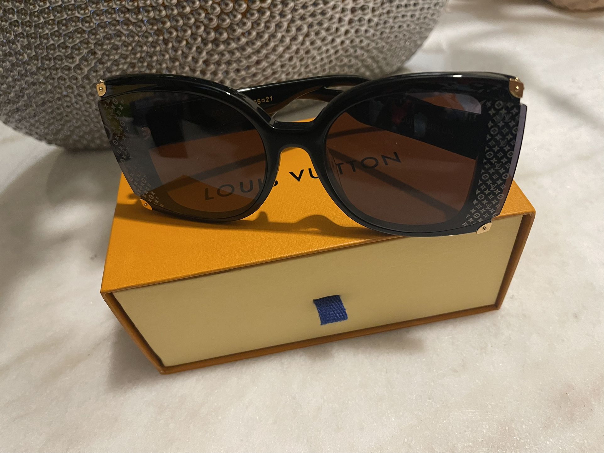 High Quality LV Sunglasses Women for Sale in Obetz, OH - OfferUp