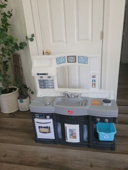 Toy Kitchen