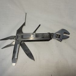 MULTI TOOL 7 FUNCTION W/POCKET CLIP
