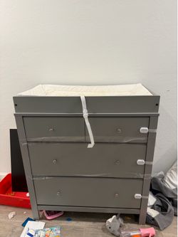 IKEA Changing Station/Dresser