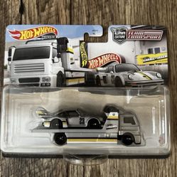 Hot Wheels Legends Tour 2023 Team Transport Porsche 934.5 & Fleet Street Walmart