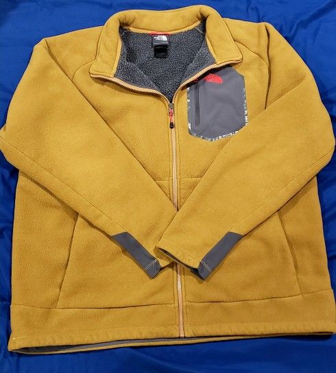 Northface Sherpa Lined Men's Heavy Weatherproof Coat size Men's XXL nice & true to size