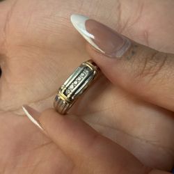 14K White Gold Diamond Ring 