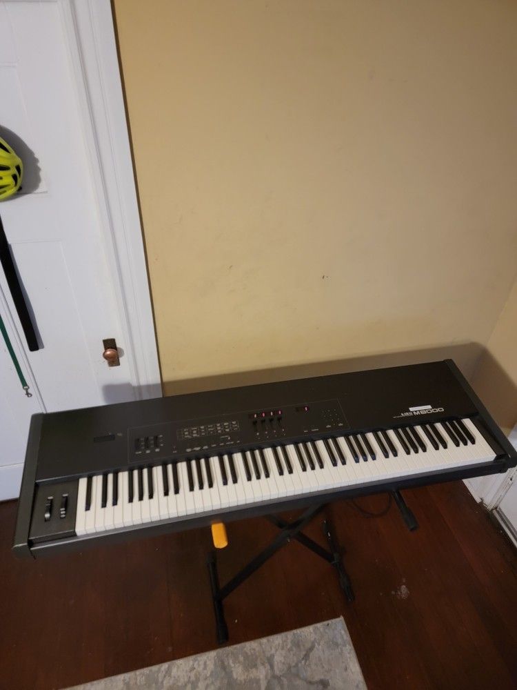 Kawai MIDI Controller M8000 Studio Quality Professional Keyboard 88 Keys