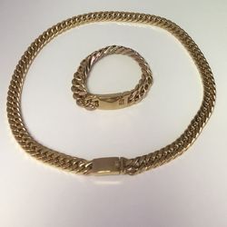 Beautiful set for men in 14 K gold-plated stainless steel interlaced link