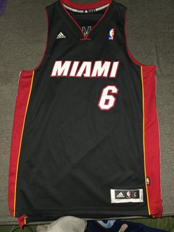 Miami Heat LeBron James Authentic Jersey Size L