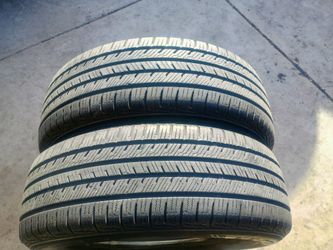 225/65/17 YOKOHAMA YK CTX 95-100% TREAD DOT 19/21 SET OF 2 MATCHING TIRES EXCELLENT CONDITION LIKE NEW 