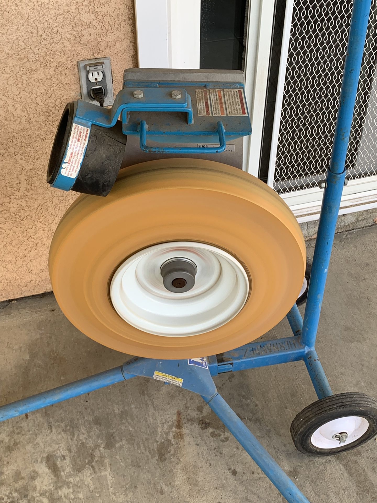 Jugs Jr. Softball pitching machine for Sale in Riverside, CA OfferUp