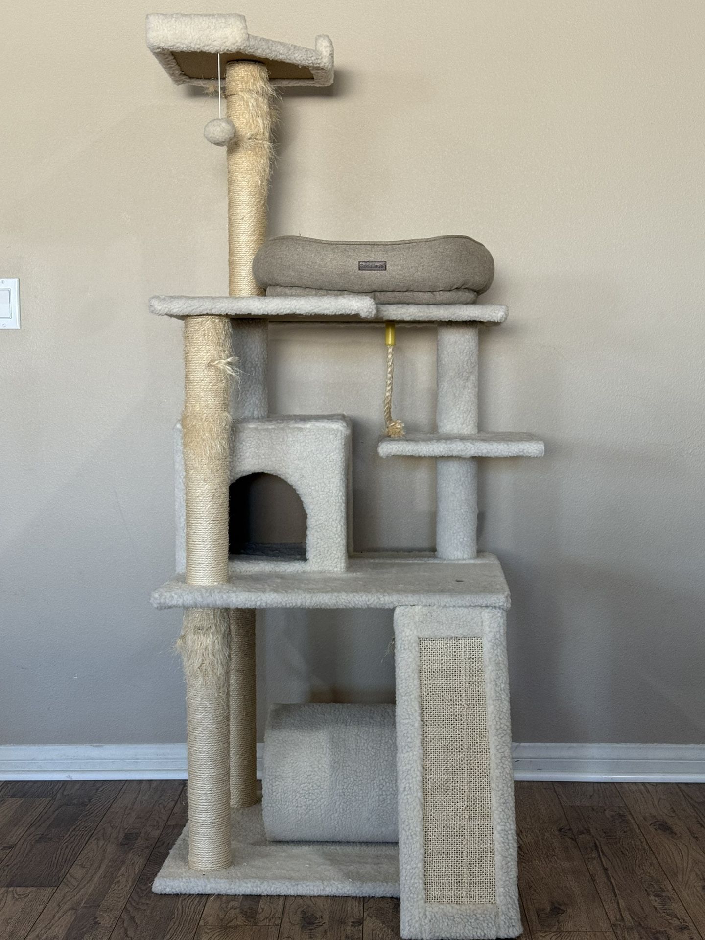 Cat tree Tower