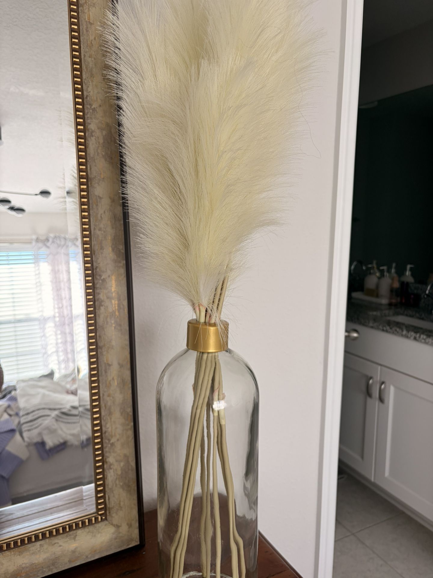 Elegant Vase With Feathers