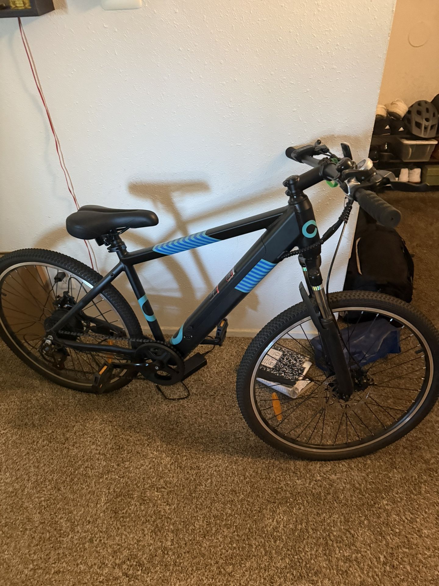 USED MIHOVER 26" Electric Bike for Adults, 350W, 36V Hidden Removable Battery with Shimano 7 Speed City Commuter Bike 
