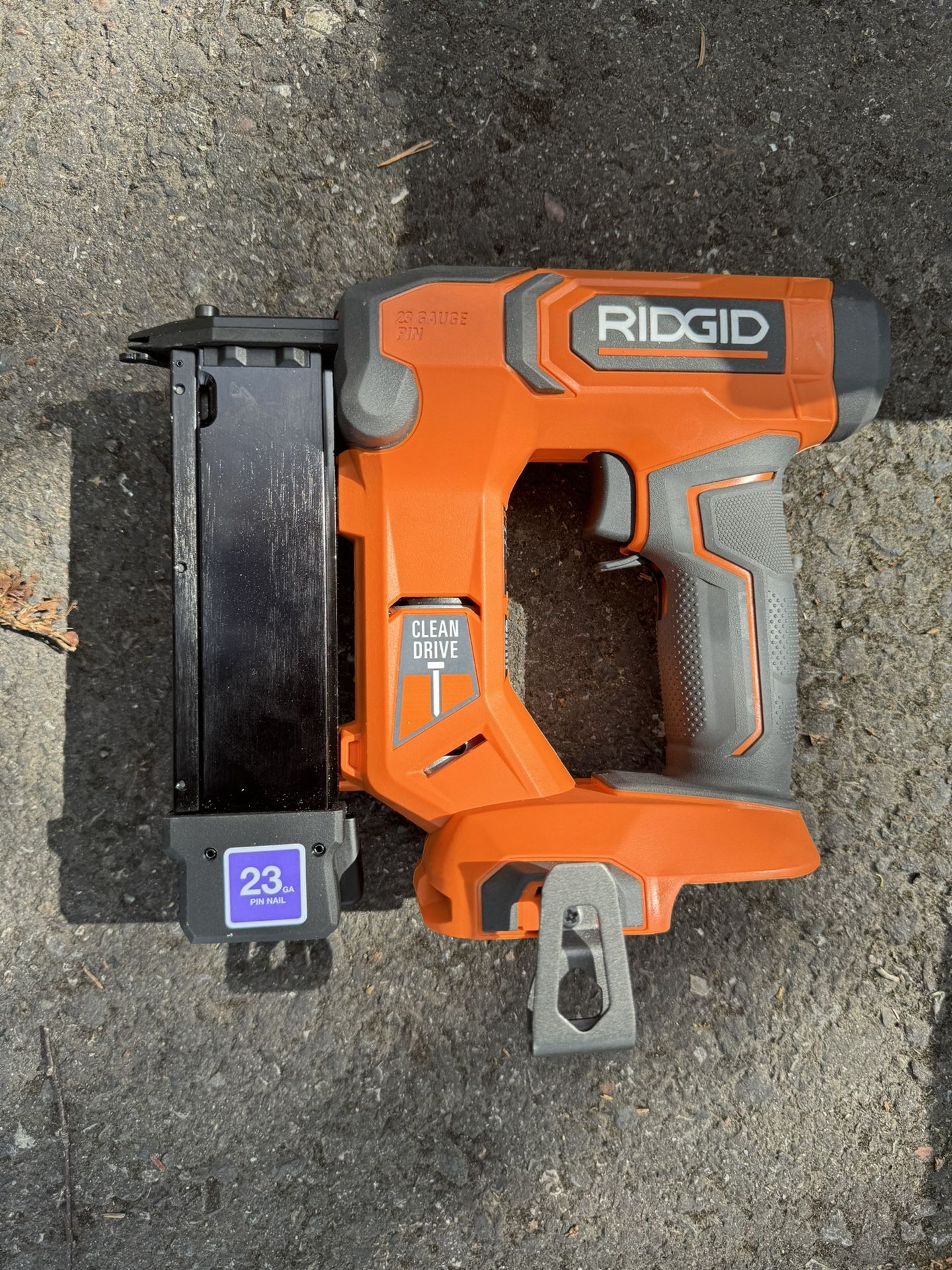 Ridgid 18v battery pin nailer