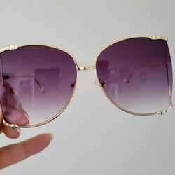 New - Oversized Square Butterfly Pearl Sunglasses 