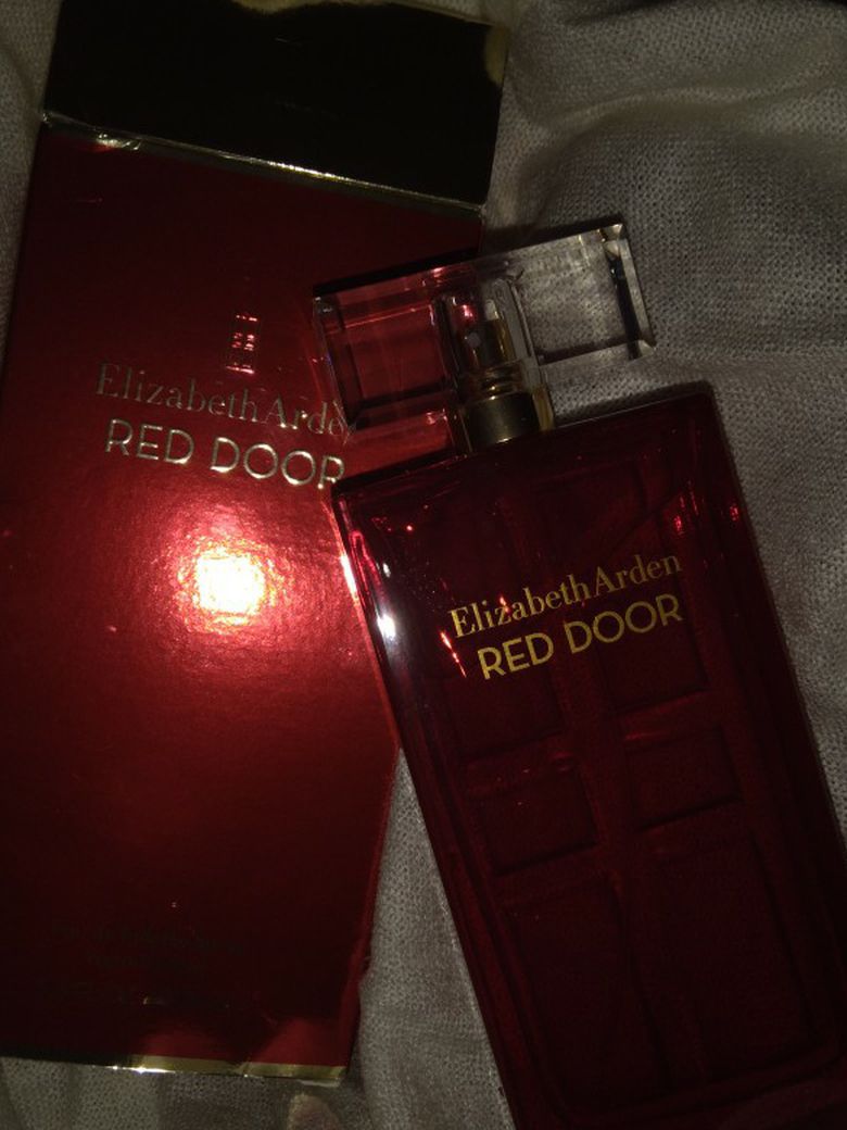 Red Door Perfume