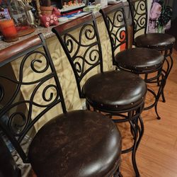 4 Bar Stools Chairs Barstools $8"