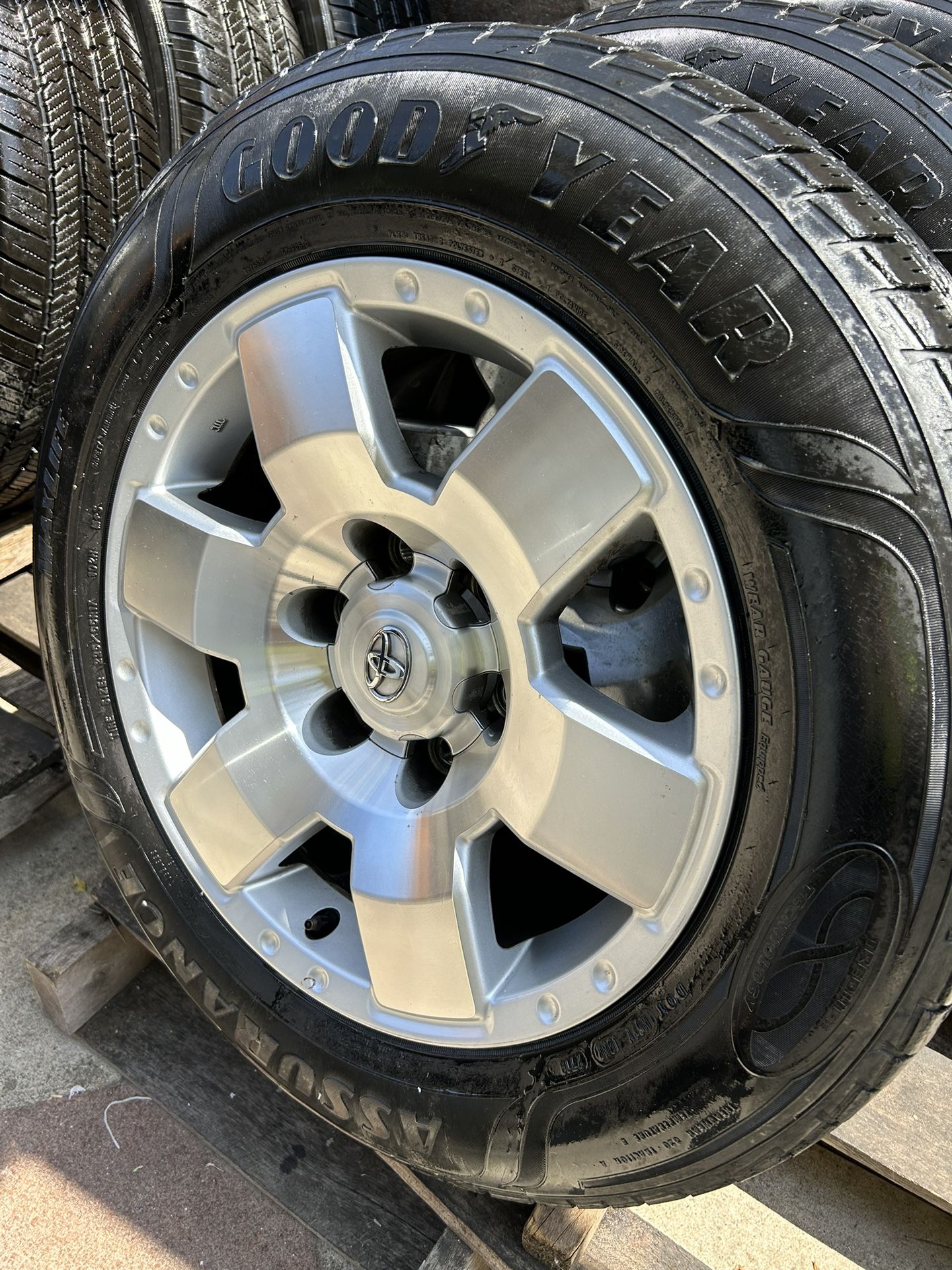 4- GOOD YEAR RADIAL ASSURANCE