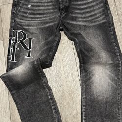 Size 36 Amiri jeans No Scrunch 