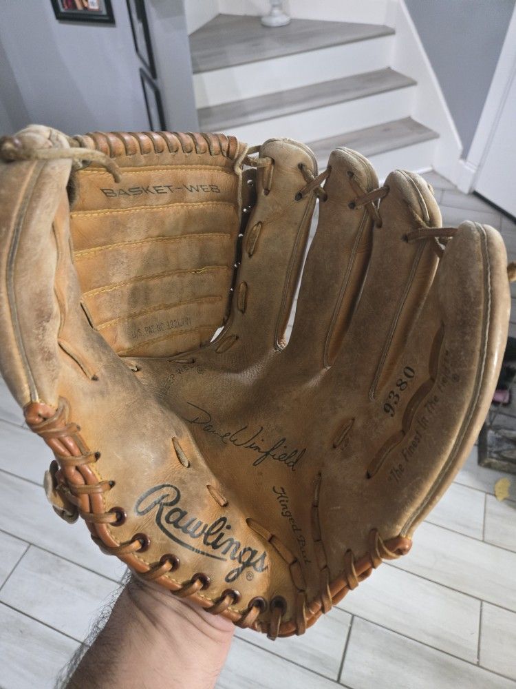 Rawlings Model 9380 Dave Winfield LH Model Baseball Glove