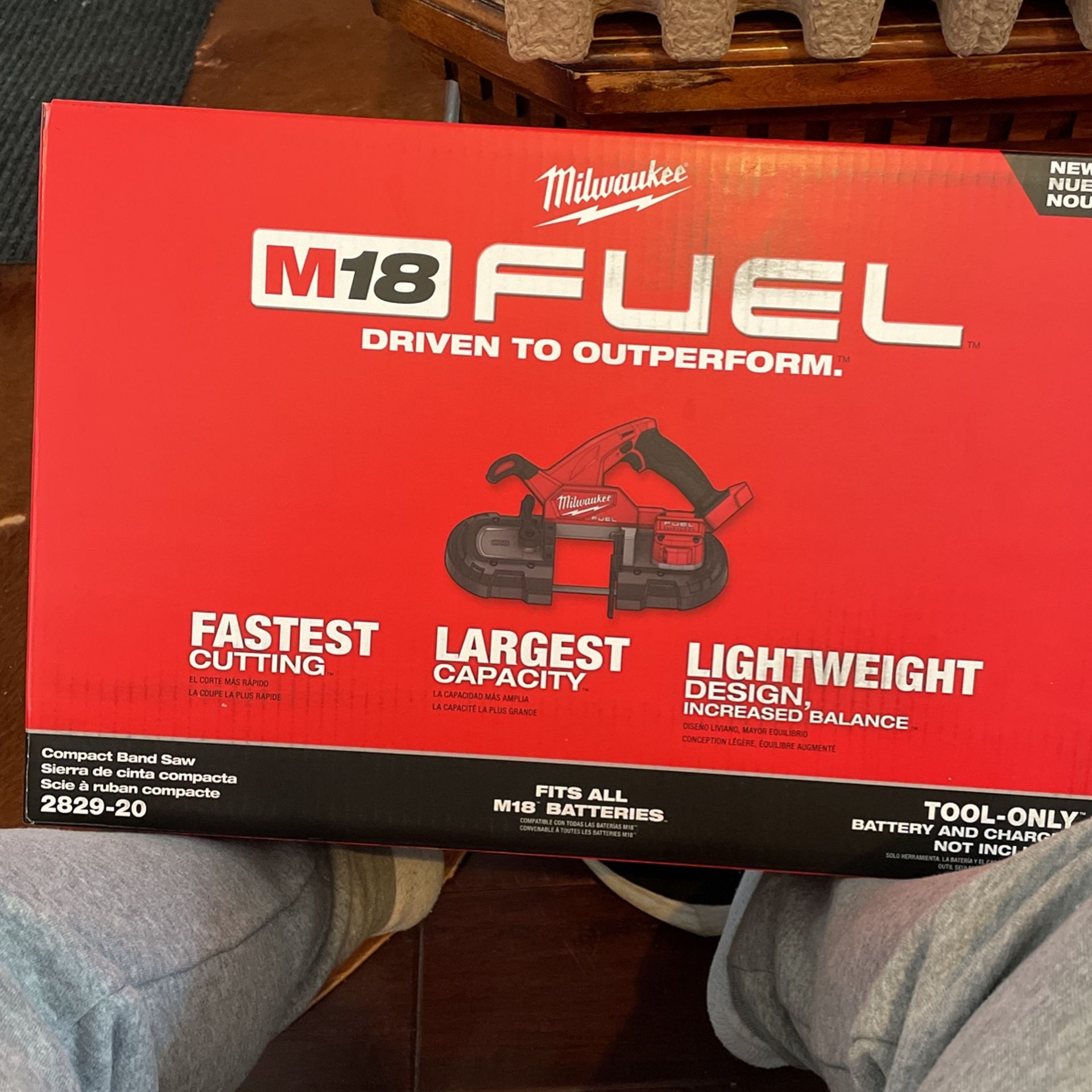 MILWAUKEE M18 FUEL COMPACT BAND SAW