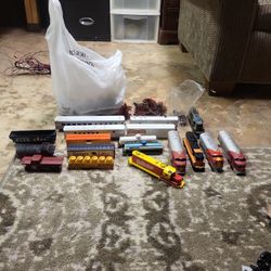 Ho Train Parts. 6 Locomotive Shells. 12 Box Car Shells.