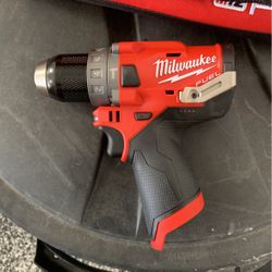 Milwaukee M12 Drill