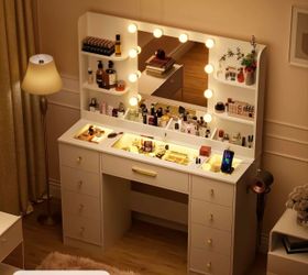 Vanity mirror with lights