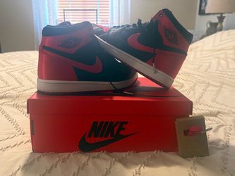 Nike Air Jordan 1 Retro High OG Satin Bred