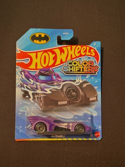 Hot Wheels HW COLOR SHIFTERS BATMOBILE BLACK PURPLE BATMAN