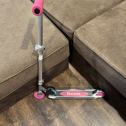 Razor Scooter (Pink)