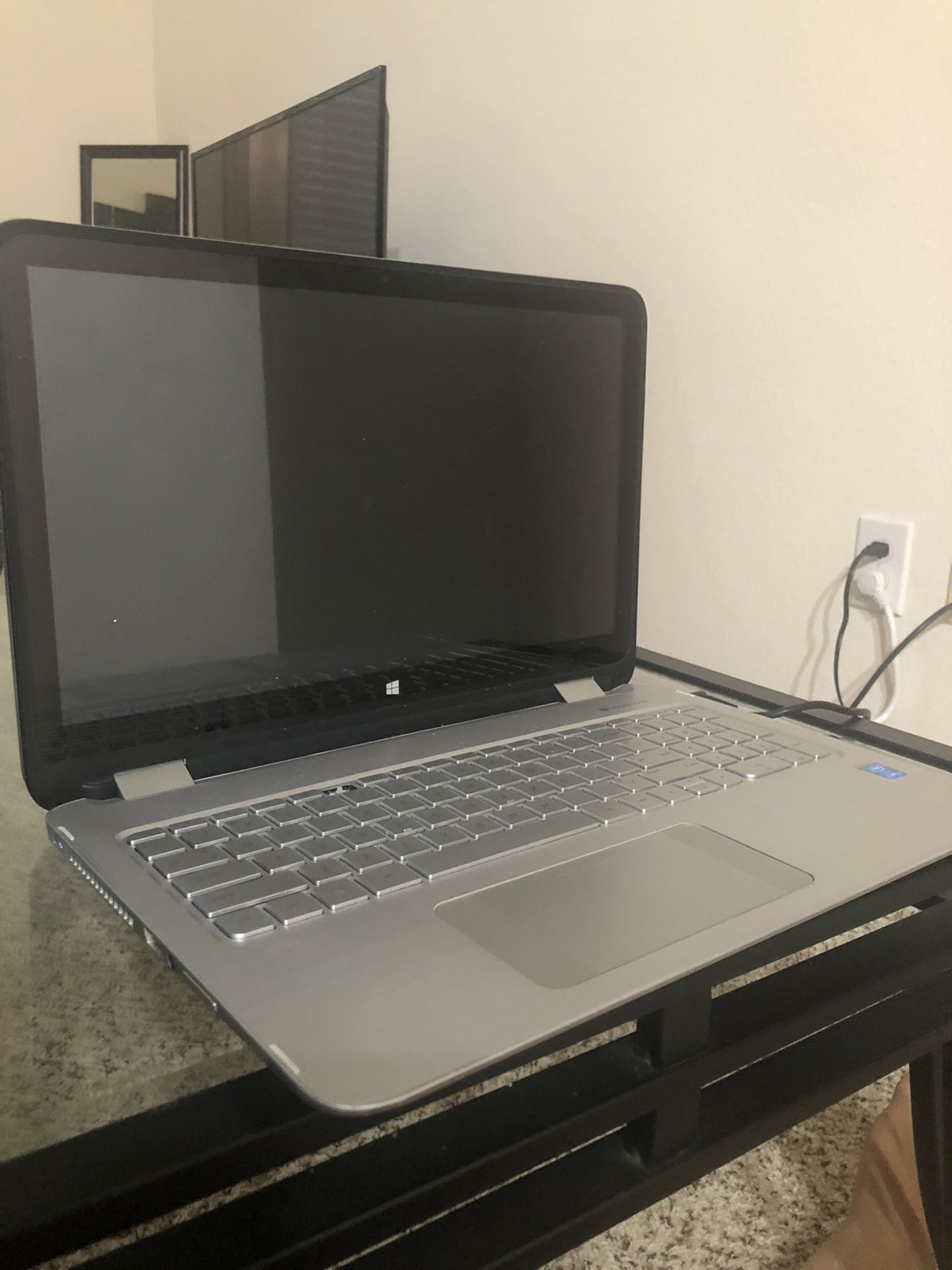 15.6" Touchscreen HP Laptop (that also turns into a tablet)