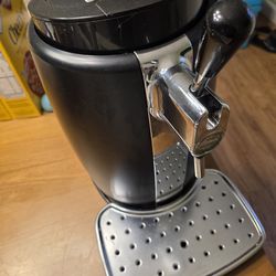 KRUPS and HEINEKEN B100 BeerTender with Heineken Draught Keg Technology, Black