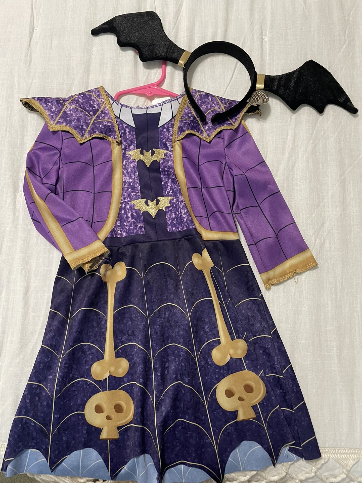 Vampirina Costume/Dress up - Size 3t/4t  