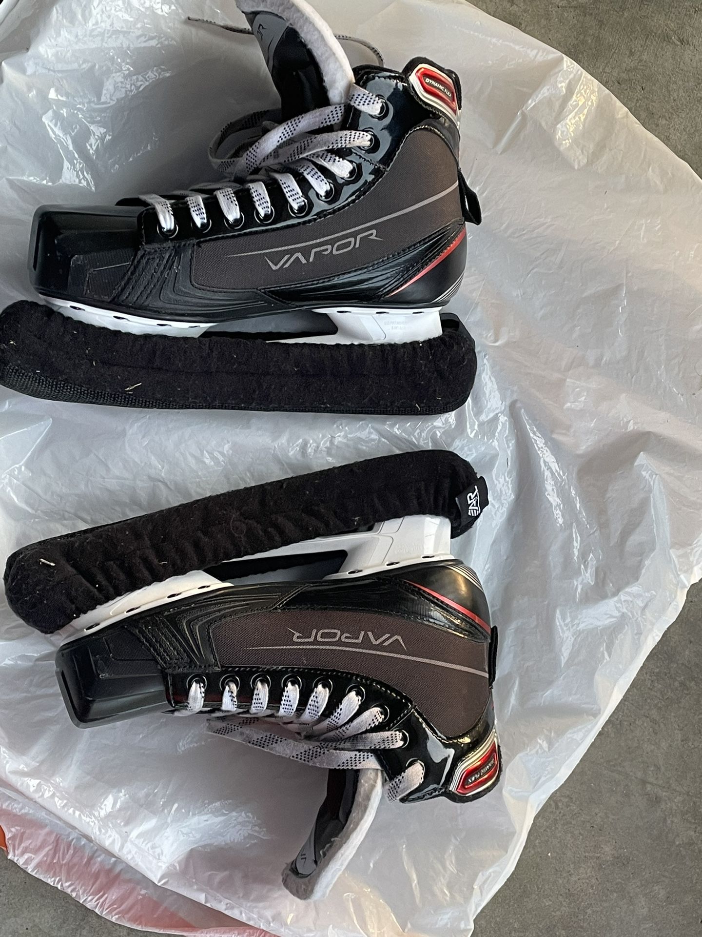 Bauer Size 8D Goalie Skates