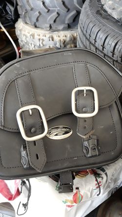 Saddlemen leather bags