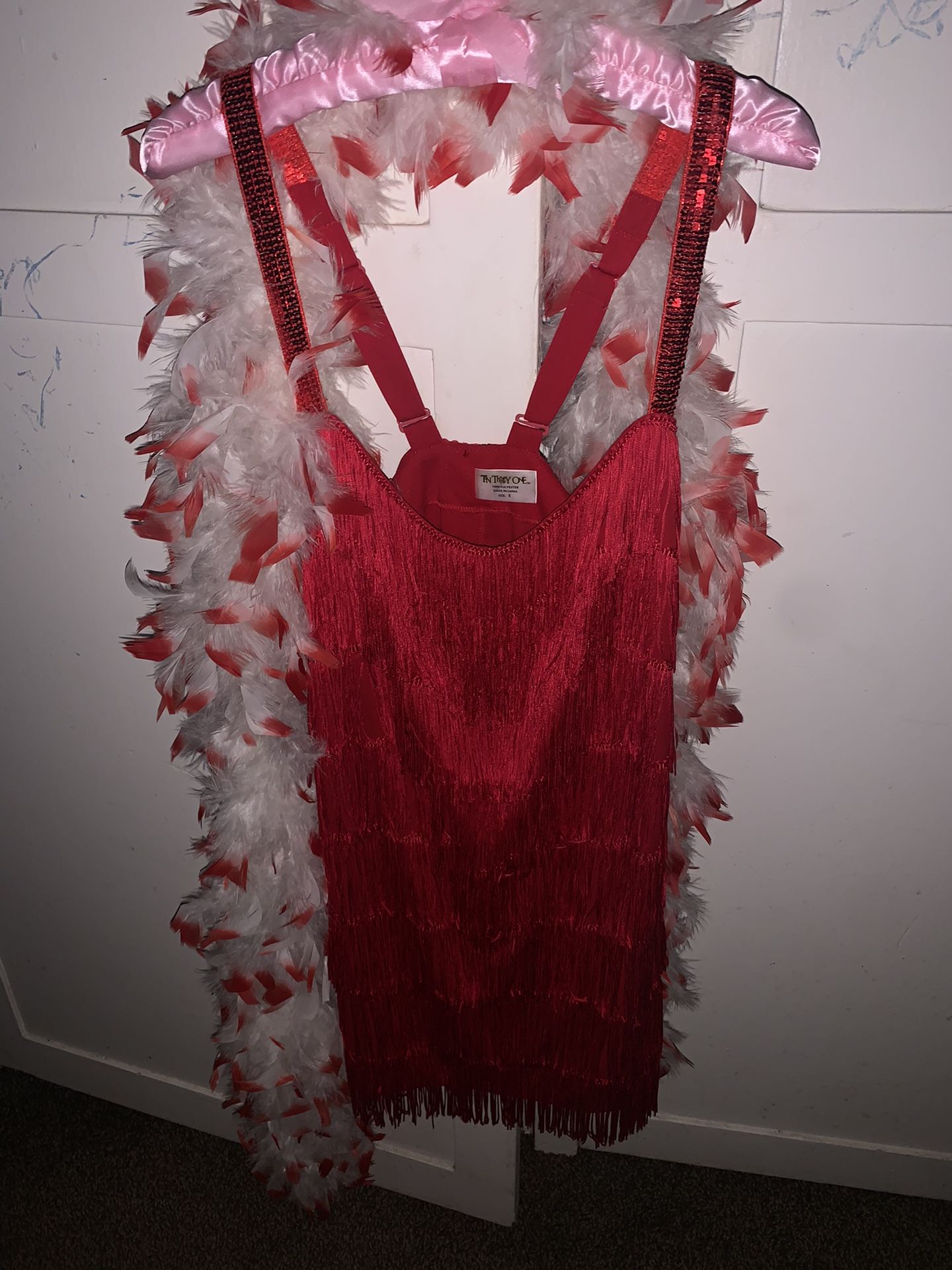 Juniors Small. Sexy Flapper-type!