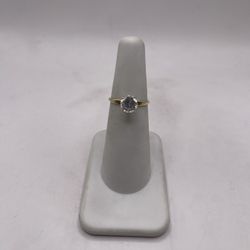 14kt Gold Engagement Style Ring w/ Simple Design