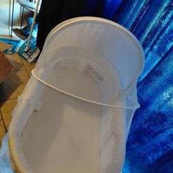 Dream On Me Bassinet