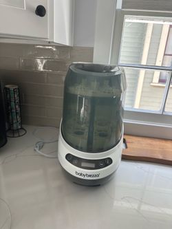 Baby Brezza Pro bottle washer and sterilizer