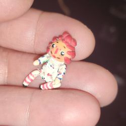 WORLD'S TINIEST RAGGEDY ANN DOLL