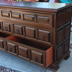 Dresser Wood 