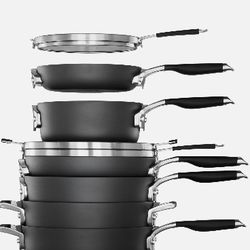 Calphalon Stackable Pots And Pans Set🍲🍳🥘 BRAND NEW UNOPENED!