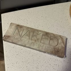 NAKED Eyeshadow Pallette
