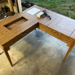 Singer 14U64A Sewing Machine Table W/ Foot Pedal
