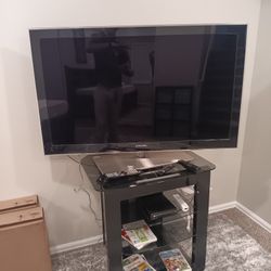 Samsung 40 In LED TV With Stand