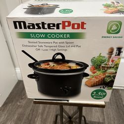 New MasterPot Slow Cooker 2.5 Quart In The Box Sealed 